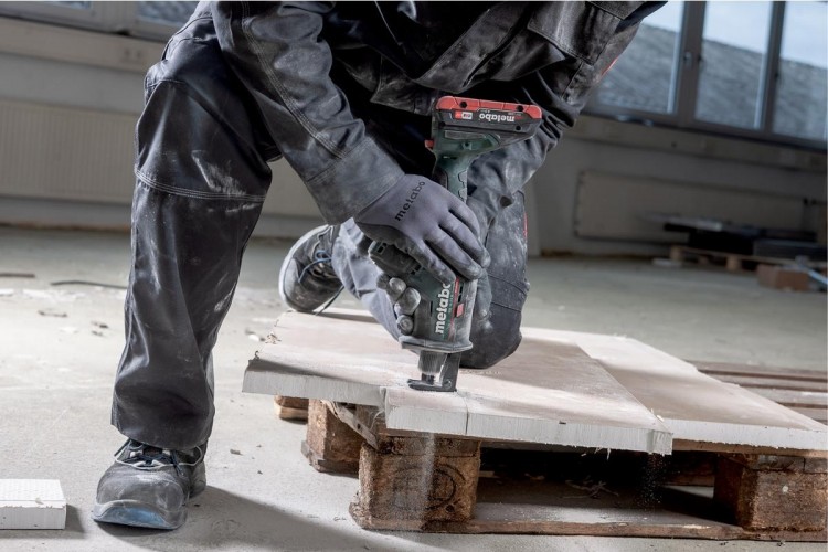 Пила сабельная аккумуляторная METABO SSE 18 LTX BL Compact без АКБ и ЗУ, кейс 602366840 - изображение 2
