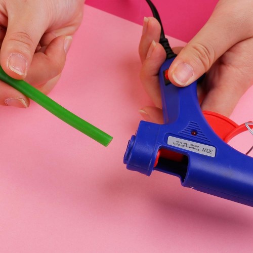 Пистолет термоклеевой сетевой DEKO DKGG30 SET5 с набором цветных клеевых стержней (12 шт, 7 мм) 063-4981 - изображение 3