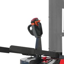 Самоходный электрический штабелер PROLIFT SDK2045 li-ion (в/п 4500 мм, 2000 кг) - изображение 9