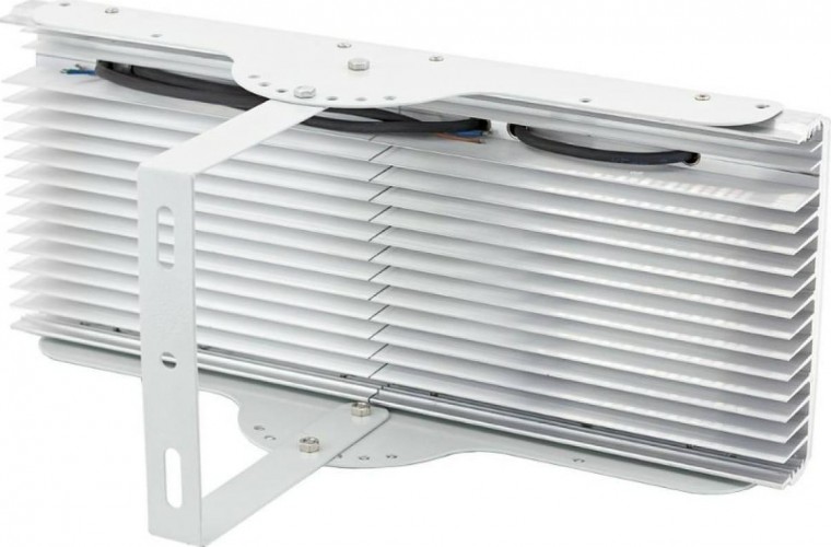 Прожектор GLANZEN PRO-0030-300 светодиодный PRO-0040-400 - изображение 4
