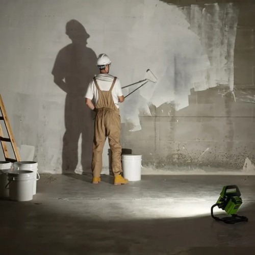 Прожектор GREENWORKS 3503907 LED с гибридным питанием, 40V / 220V, без АКБ и ЗУ - изображение 4