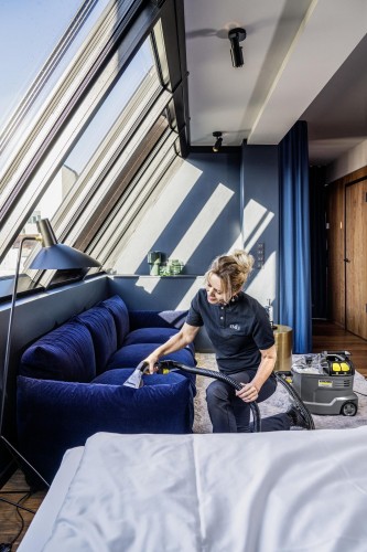 Пылесос сетевой KARCHER PUZZI 8/1 1.100-240.0 - изображение 5