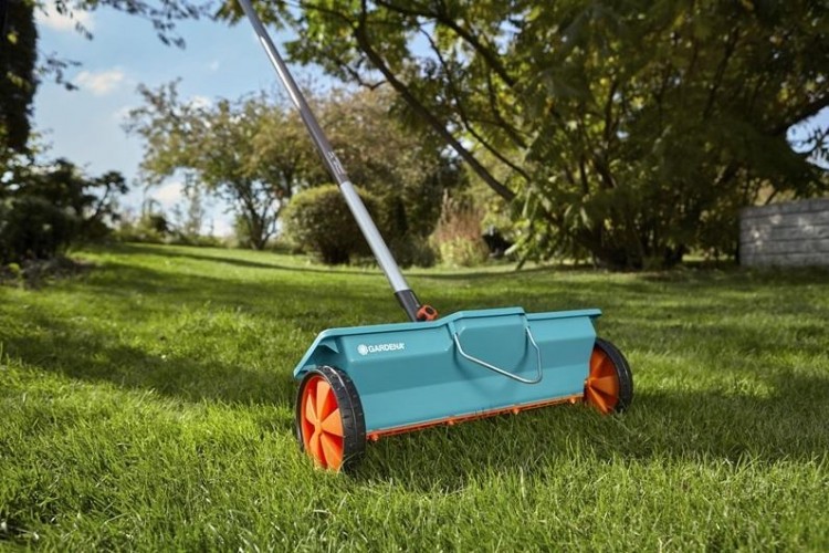 Разбрасыватель удобрений и семян GARDENA 00420-20.000.00 3 л - изображение 2