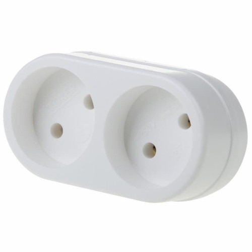 Разветвитель REXANT 11-1074 электрический 10A вертикальный б/з, белый