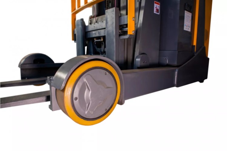 Ричтрак TOR 2,0 т 11,1 м CQD20-D с камерой и быстрым подъемом, электрический с кабиной  1030862 - изображение 3