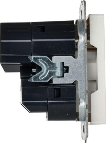 Розетка IEK BRITE РЮш10-1-БрБ 16А с USB A+A 2.1A с заземл. защ. штор BR-R14-16-U21-D21-K01 - изображение 5