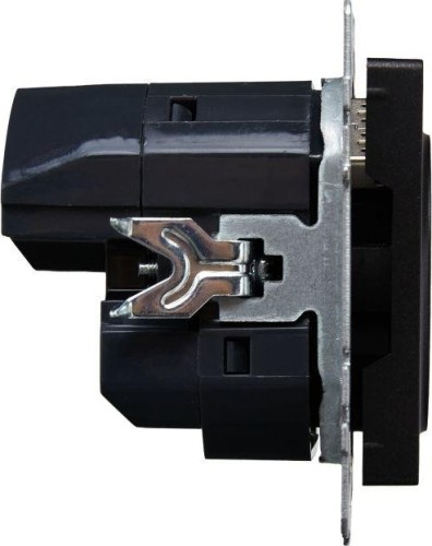 Розетка IEK BRITE РЮш10-2-БрЧ 16А с USB A+A 3.1A с заземл. защ. штор BR-R14-16-U21-D31-K02 - изображение 4