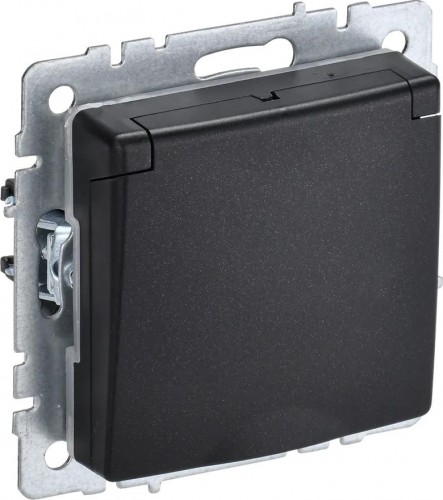 Розетка IEK BRITE РСбш10-3-44 16а защ. шторки с крышкой черн. BR-R16-16-44-K02