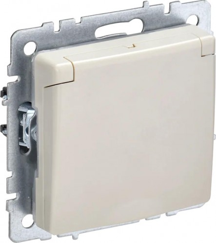 Розетка IEK BRITE РСбш10-3-44 16а защ. шторки с крышкой беж. BR-R16-16-44-K10