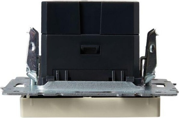 Розетка IEK BRITE USB A+C 18Bт РЮ11-1-БрКр беж BR-U22-018-K10 - изображение 4