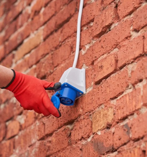 Розетка REXANT 11-8909 113 стационарная 2Р+РЕ 16А 220В IP44 - изображение 3