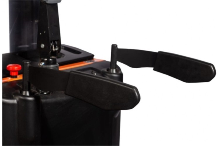 Самоходный штабелер Sibline CL2045W (с платформой) 2 т*4,5 м 15059 - изображение 5