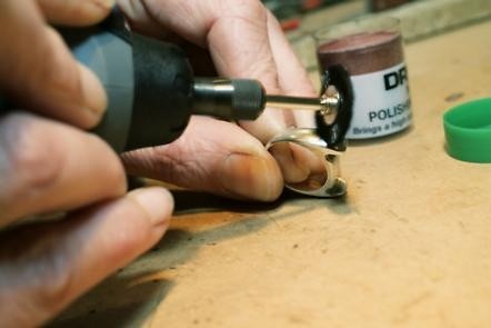 Щетка обдирочная для прямой шлифмашинки DREMEL 538 25,4 мм, абразивная 26150538JA - изображение 3