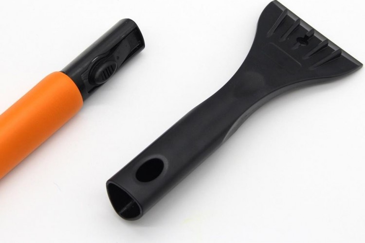 Щетка-сметка для снега со скребком Amigo телескопическая 74104 - изображение 2