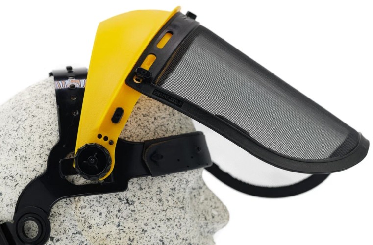 Щиток защитный CHAMPION сетчатый (козырек + сетка) С1003 C1003 - изображение 4