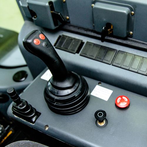 Фронтальный погрузчик SDLG LG936L - изображение 6