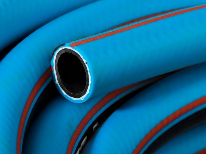 Шланг для полива RACO EXPERT 3/4", 25 м, 30 атм, четырехслойный армированный 40302-3/4-25_z01 - изображение 2