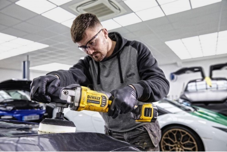 Шлифмашина полировальная аккумуляторная DeWALT DCM 849 N без АКБ и ЗУ DCM849N-XJ - изображение 3