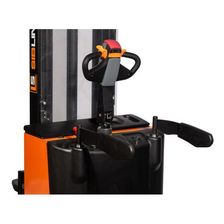 Штабелер электрический самоходный SIBLINE CL1556W 1,5Т 5,6М с платформой, cвинц-кислотн АКБ - изображение 8