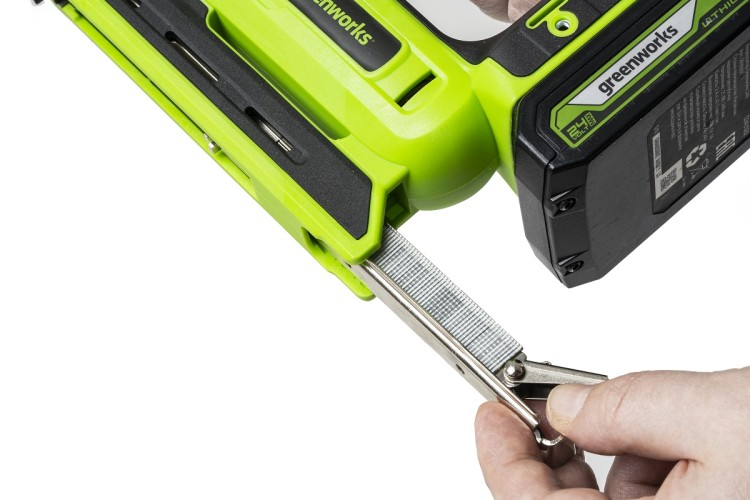Скобозабиватель аккумуляторный GREENWORKS G24CS10 без АКБ и ЗУ 3400107 - изображение 3