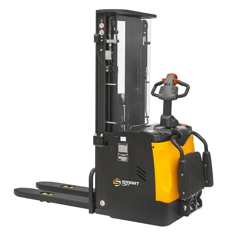 Самоходный электрический штабелер SMARTLIFT ES16-RS 1600 кг; 5 м; li-ion 24В / 205Ач