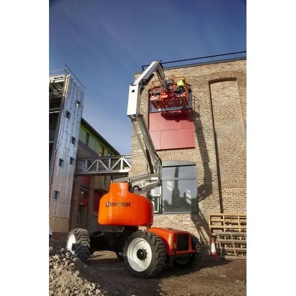 Коленчатый подъемник Snorkel A46JRT - изображение 2