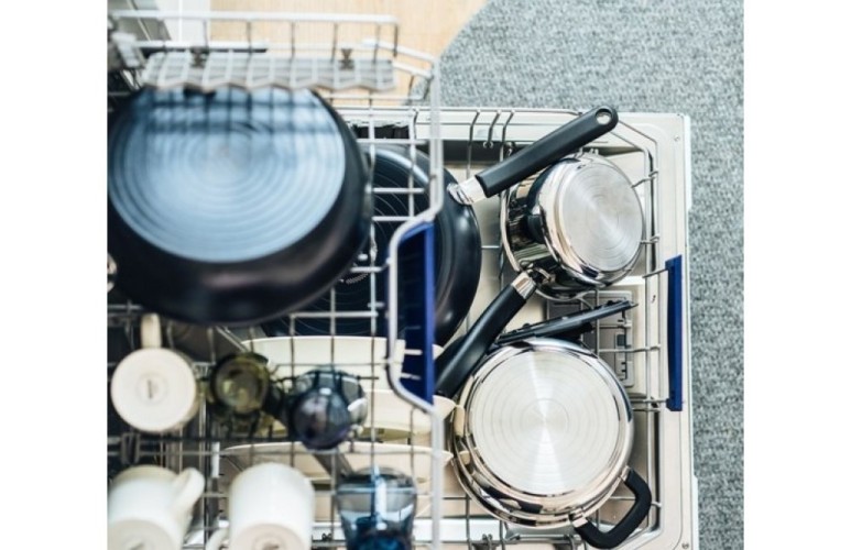 Сотейник FISKARS 1026575 26 см с крышкой - изображение 5