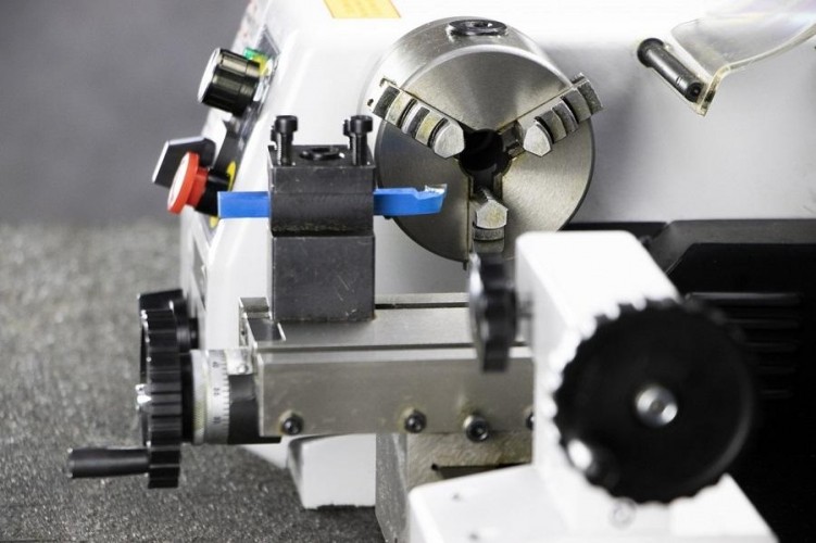 Станок токарный PROMA SM-250E 25000021 - изображение 3