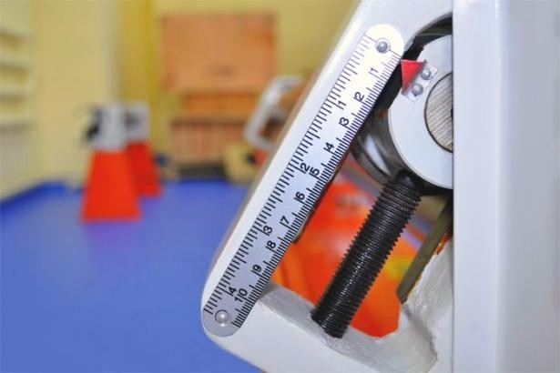 Станок вальцовочный STALEX ESR-1300х4,5 электромеханический 391105 - изображение 4