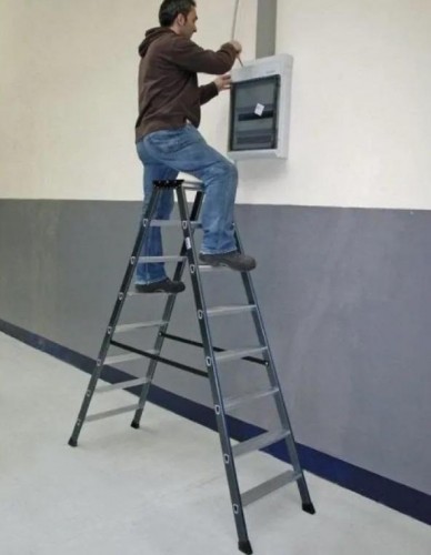 Стремянка алюминиевая KRAUSE MONTO SEPRO D 8 ступеней анодированная, двухсторонняя 125859 - изображение 4