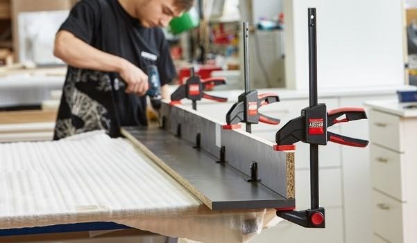 Струбцина быстрозажимная BESSEY EZXL60-9 пистолетного типа 2.7 кн, 600x90 мм BE-EZXL60-9 - изображение 4