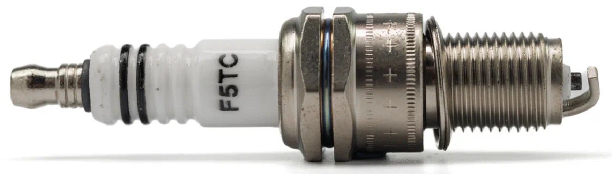 Свеча зажигания CHAMPION F5TC igp (двухтакные двигатели gg950,951,gp40-ii/четыре - изображение 3