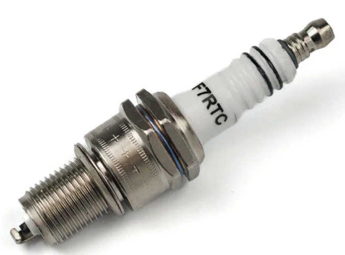 Свеча зажигания CHAMPION F7RTC igp (четырехтактные верхнеклапанные двигатели) - изображение 2