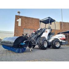 Шарнирно-сочленённый мини-погрузчик Taian Premium DY840 - изображение 6