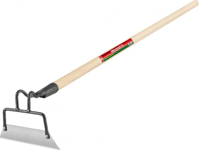 Тяпка ЦЕНТРОИНСТРУМЕНТ БЛЦ "МОЛОДОСТЬ МОЯ" 1345-Ч с деревянным черенком 1345-Ч