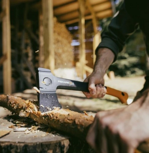 Топор FISKARS X18 универсальный 1069103 1069103 - изображение 5