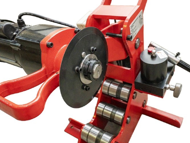 Труборез с электроприводом VOLL V-Cutter 2-8 дюймов 2.50200 - изображение 5