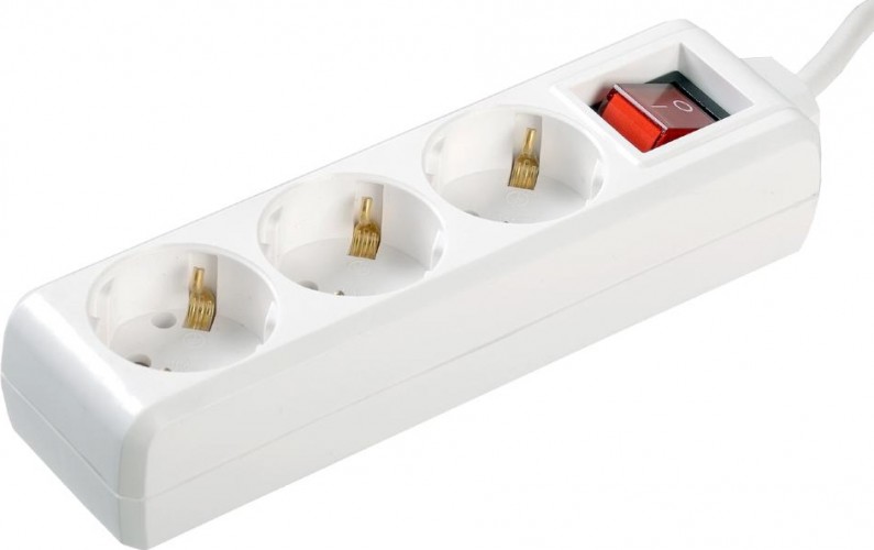 Удлинитель IEK 3х1.5м с заземл. пвс 3х1 с выкл. WYP10-16-03-01-ZK-17
