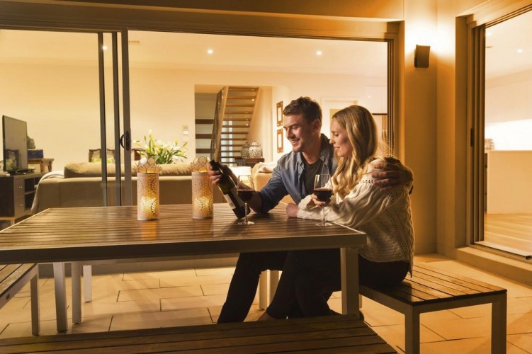 Умный светильник Ledvance SMART для установки на фасадах outd wifi curve wall 4058075478350 - изображение 5