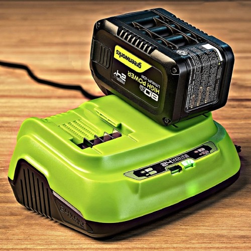 Зарядное устройство для аккумуляторов GREENWORKS 2958807 ультрабыстрое двойное 24V, 8А - изображение 5