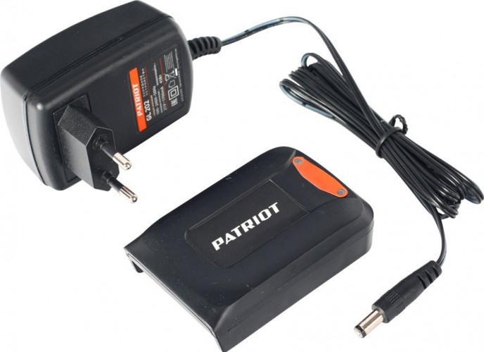 Зарядное устройство для аккумуляторов PATRIOT GL202 830201250