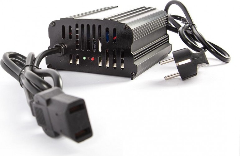 Зарядное устройство RUTRIKE 60V 80AН для свинцовых тяговых аккумуляторов 022841 - изображение 2