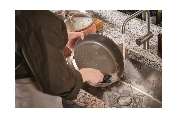 Жаровня FISKARS 1064749 28 см - изображение 5