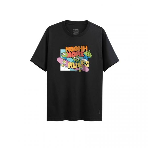 <p>Товар называется:</p>
<p><strong>«Футболка GQ Disney Pixar Черная размер S»</strong></p> - GQ Disney T-Shirt Pixar Black Size S
