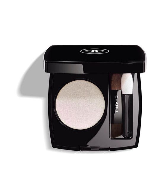 CHANEL
OMBRE ESSENTIELLE TOP COAT MULTI-USE EYE TOP COAT. 100% оригинал