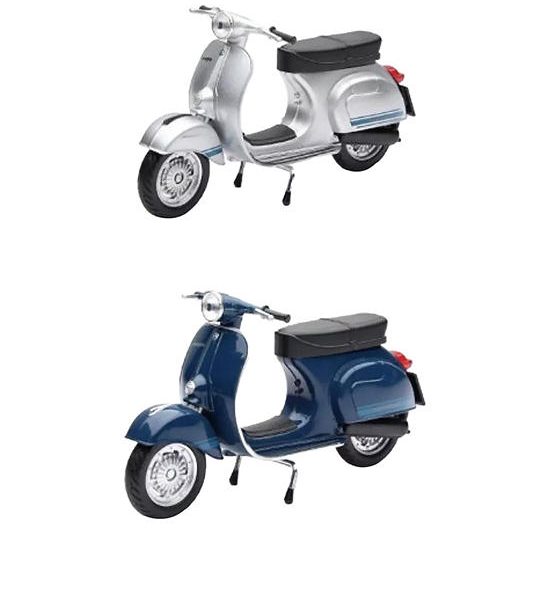NEW RAY Vehicle Toy Vespa 125 1:12 Random Color (Blue or Silver). 100% оригинал
