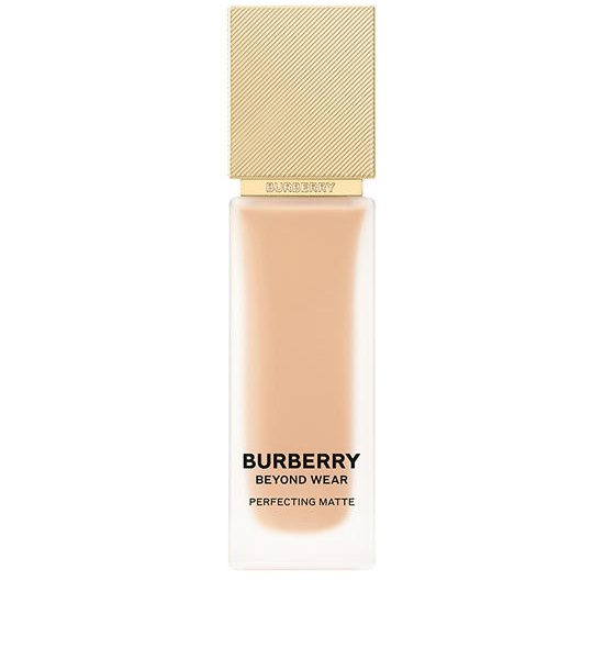 BURBERRY Beyond Wear Perfecting Matt Liquid Foundation. 100% оригинал