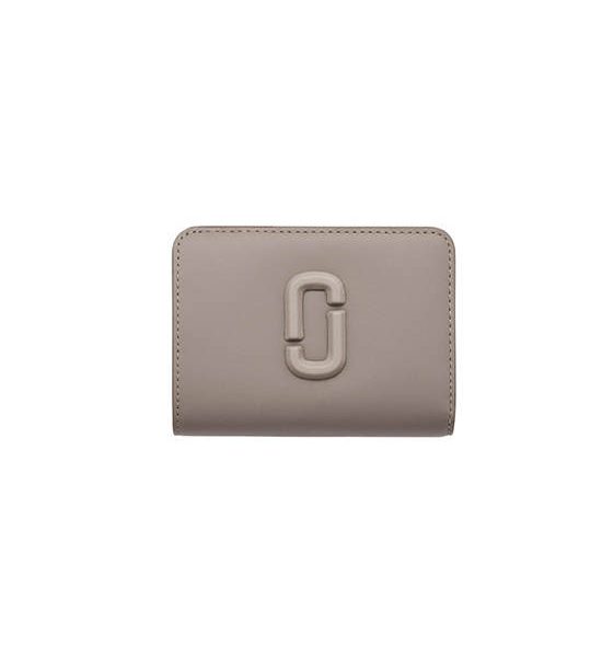 MARC JACOBS THE COVERED J MARC MINI COMPACT WALLET CEMENT. 100% оригинал