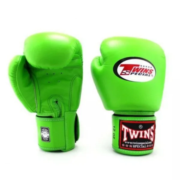 Боксерские перчатки Twins Special BGVL-3, Таиланд 8 oz Light Green
