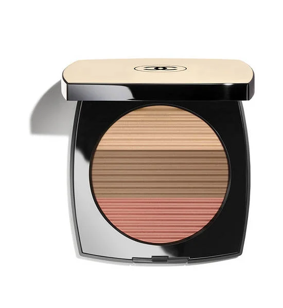 CHANEL
LES BEIGES HEALTHY GLOW SUN-KISSED POWDER HARMONY OF THREE HEATLHY GLOW POWDERS. BRONZER, BLUSH AND HIGHLIGHTER. FOR FACE AND DÉCOLLETÉ. OVERSIZE FORMAT Оригинал